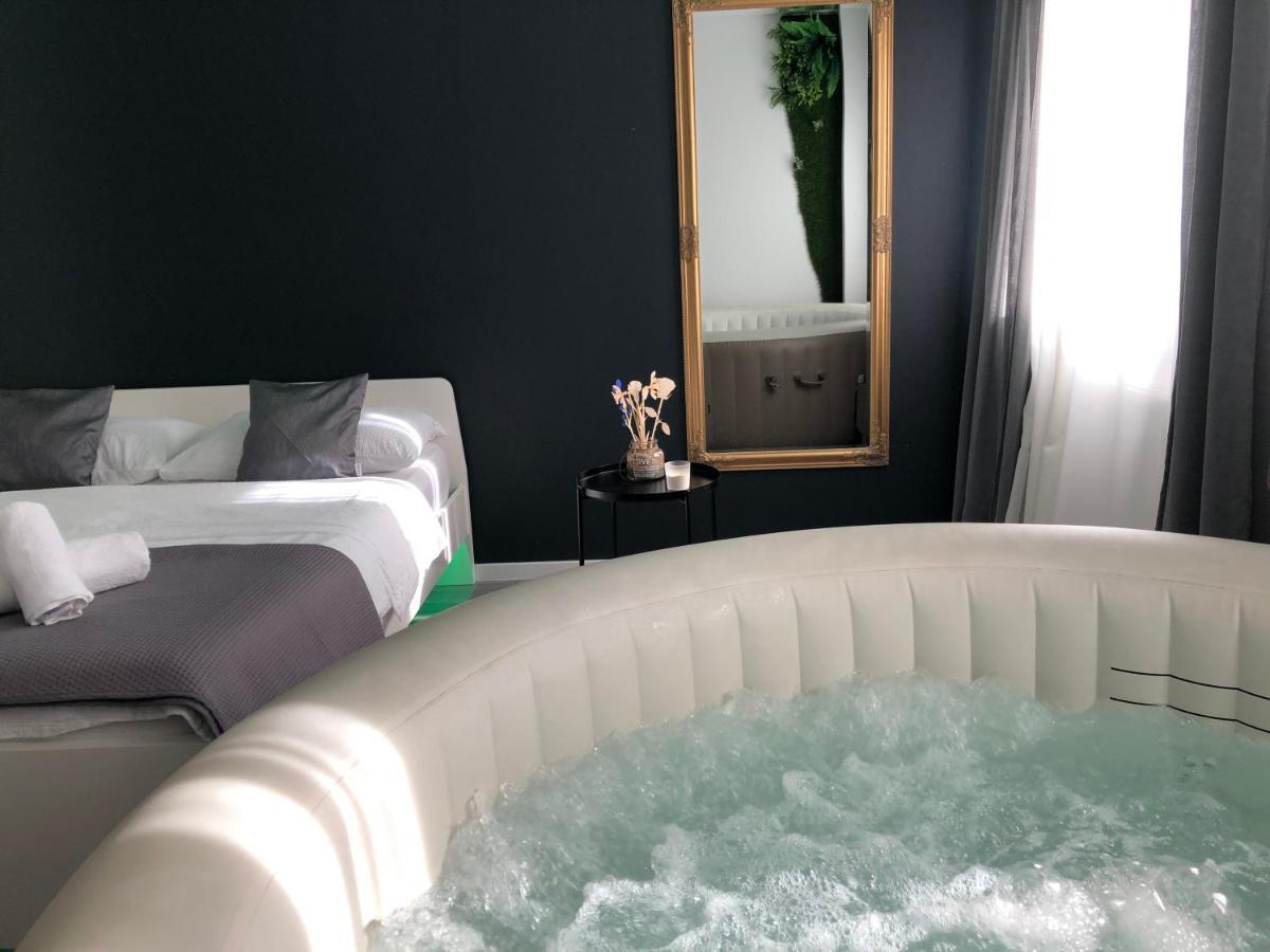 Apartment Zagreb Jacuzzi Εξωτερικό φωτογραφία